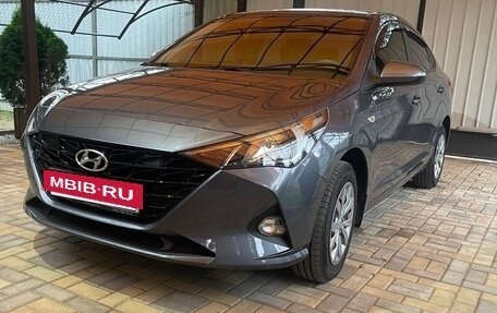 Hyundai Solaris II рестайлинг, 2021 год, 1 500 000 рублей, 3 фотография