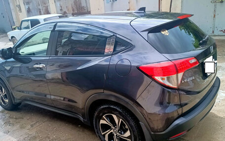 Honda Vezel, 2019 год, 1 890 000 рублей, 4 фотография