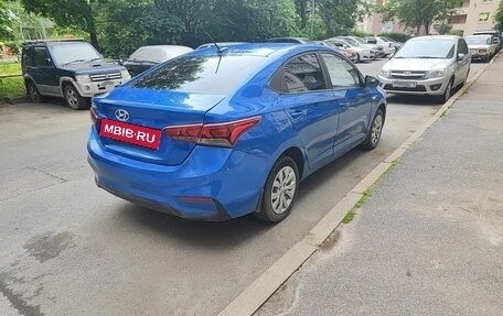 Hyundai Solaris II рестайлинг, 2018 год, 1 000 000 рублей, 6 фотография