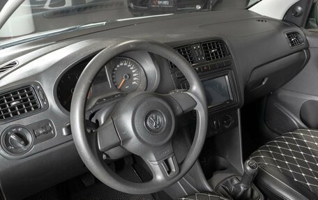 Volkswagen Polo VI (EU Market), 2012 год, 686 900 рублей, 3 фотография