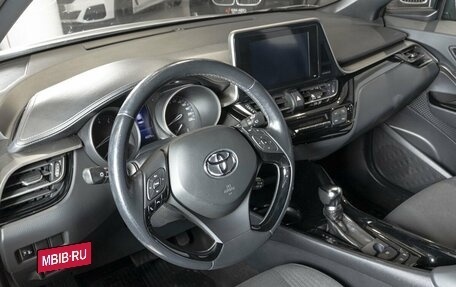 Toyota C-HR I рестайлинг, 2018 год, 2 525 500 рублей, 3 фотография