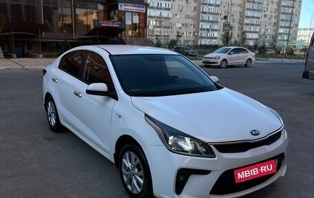KIA Rio IV, 2017 год, 1 100 000 рублей, 2 фотография
