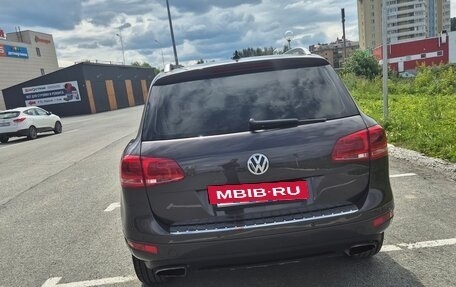Volkswagen Touareg III, 2011 год, 1 850 000 рублей, 6 фотография