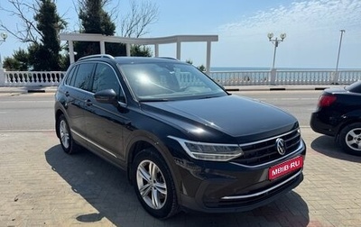 Volkswagen Tiguan II, 2021 год, 2 440 000 рублей, 1 фотография