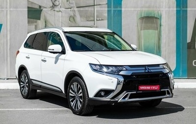 Mitsubishi Outlander III рестайлинг 3, 2020 год, 2 888 000 рублей, 1 фотография