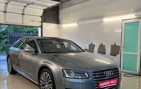 Audi A8, 2010 год, 3 100 000 рублей, 21 фотография