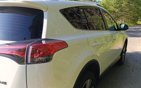 Toyota RAV4, 2019 год, 2 780 000 рублей, 6 фотография