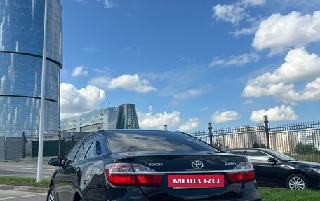 Toyota Camry, 2015 год, 2 090 000 рублей, 4 фотография