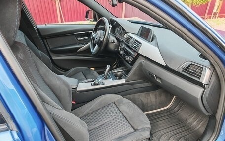 BMW 3 серия, 2017 год, 2 445 000 рублей, 15 фотография