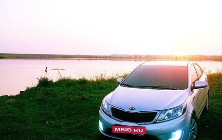 KIA Rio III рестайлинг, 2015 год, 1 050 000 рублей, 6 фотография