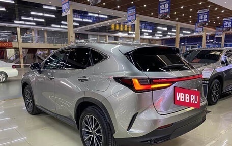 Lexus NX, 2022 год, 2 800 000 рублей, 6 фотография