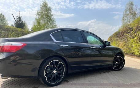 Honda Accord IX рестайлинг, 2013 год, 1 850 000 рублей, 6 фотография