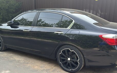 Honda Accord IX рестайлинг, 2013 год, 1 850 000 рублей, 9 фотография