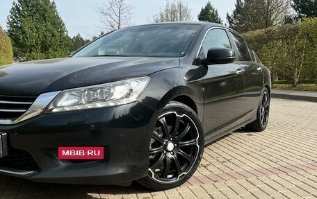 Honda Accord IX рестайлинг, 2013 год, 1 850 000 рублей, 8 фотография