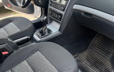Skoda Octavia, 2012 год, 750 000 рублей, 11 фотография