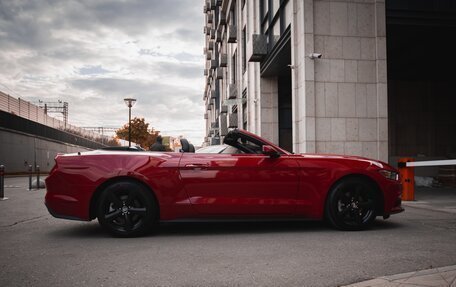 Ford Mustang VI рестайлинг, 2017 год, 2 750 000 рублей, 7 фотография