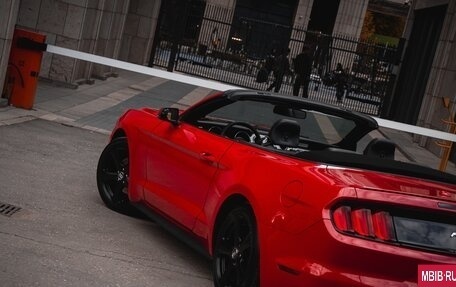 Ford Mustang VI рестайлинг, 2017 год, 2 750 000 рублей, 12 фотография