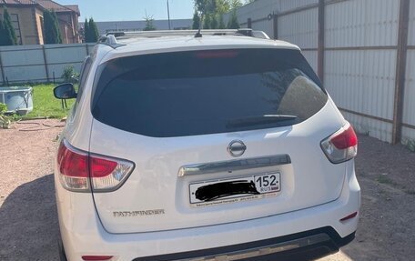 Nissan Pathfinder, 2015 год, 1 850 000 рублей, 8 фотография