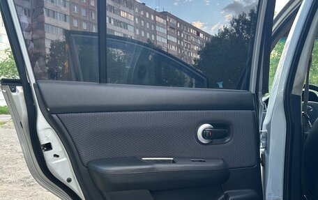 Nissan Tiida, 2007 год, 770 000 рублей, 24 фотография