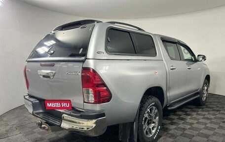 Toyota Hilux VIII, 2017 год, 3 300 000 рублей, 4 фотография