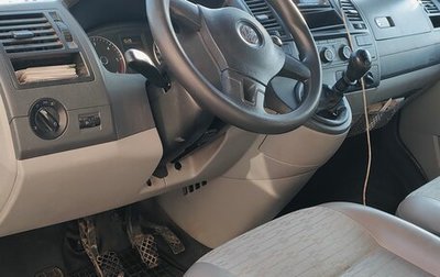 Volkswagen Transporter T5 рестайлинг, 2010 год, 1 550 000 рублей, 1 фотография