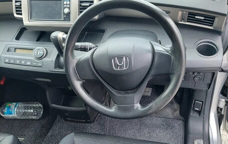 Honda Freed I, 2011 год, 810 000 рублей, 12 фотография