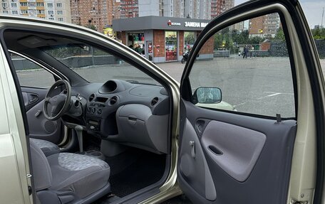 Toyota Echo, 2002 год, 329 000 рублей, 12 фотография
