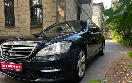 Mercedes-Benz S-Класс, 2012 год, 1 750 000 рублей, 1 фотография
