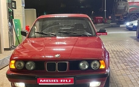 BMW 5 серия, 1991 год, 300 000 рублей, 6 фотография