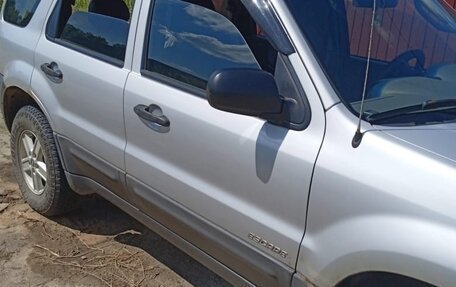 Ford Escape II, 2002 год, 500 000 рублей, 2 фотография