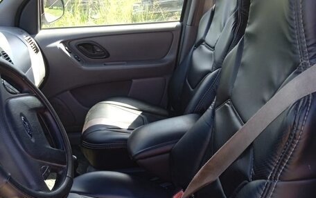 Ford Escape II, 2002 год, 500 000 рублей, 10 фотография