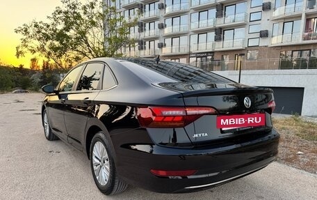 Volkswagen Jetta VII, 2019 год, 1 800 000 рублей, 6 фотография