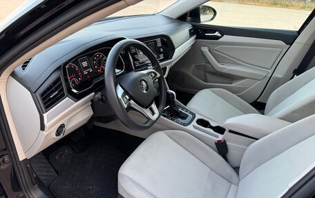 Volkswagen Jetta VII, 2019 год, 1 800 000 рублей, 13 фотография