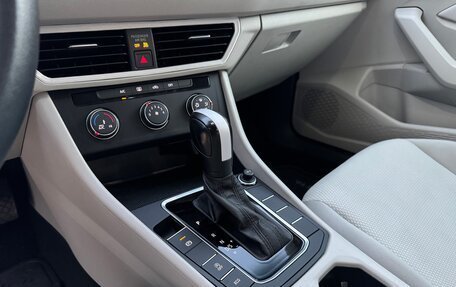 Volkswagen Jetta VII, 2019 год, 1 800 000 рублей, 16 фотография