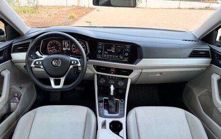 Volkswagen Jetta VII, 2019 год, 1 800 000 рублей, 18 фотография