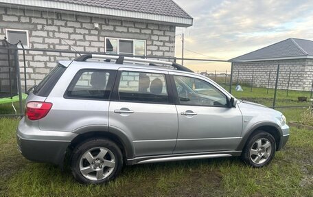 Mitsubishi Outlander III рестайлинг 3, 2006 год, 500 000 рублей, 6 фотография