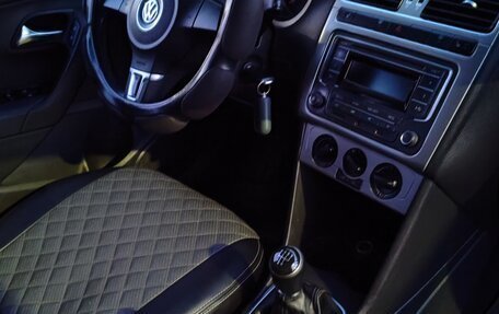 Volkswagen Polo VI (EU Market), 2013 год, 850 000 рублей, 19 фотография