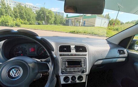 Volkswagen Polo VI (EU Market), 2013 год, 850 000 рублей, 14 фотография