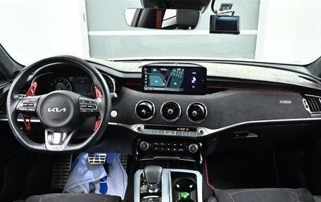 KIA Stinger I, 2022 год, 3 230 000 рублей, 6 фотография