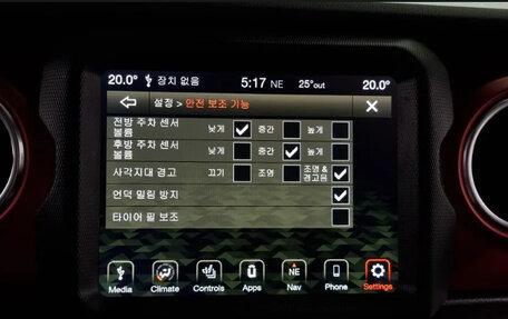 Jeep Wrangler, 2022 год, 3 619 000 рублей, 16 фотография