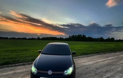 Volkswagen Polo VI (EU Market), 2012 год, 700 000 рублей, 1 фотография