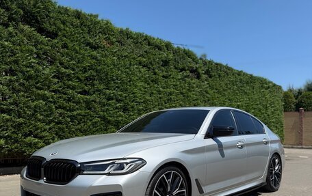 BMW 5 серия, 2021 год, 5 500 000 рублей, 3 фотография