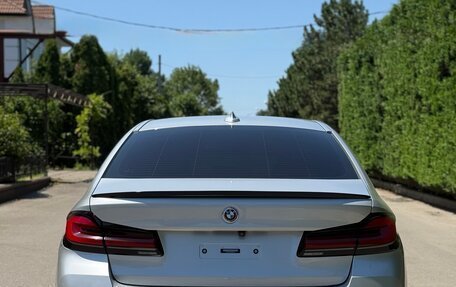 BMW 5 серия, 2021 год, 5 500 000 рублей, 5 фотография