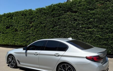 BMW 5 серия, 2021 год, 5 500 000 рублей, 4 фотография