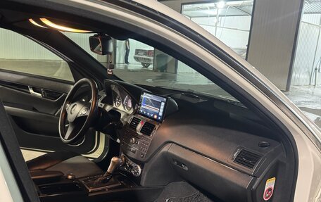Mercedes-Benz C-Класс, 2011 год, 1 070 000 рублей, 10 фотография