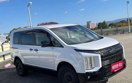 Mitsubishi Delica D:5 I, 2022 год, 2 900 000 рублей, 3 фотография