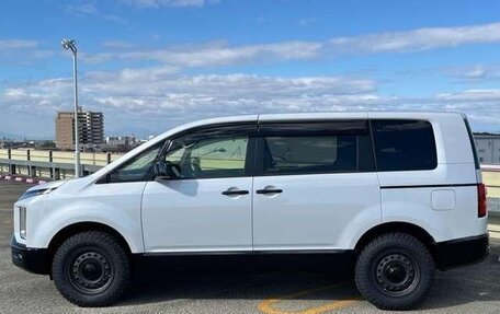 Mitsubishi Delica D:5 I, 2022 год, 2 900 000 рублей, 4 фотография