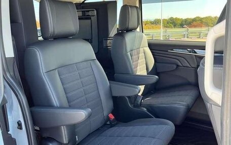 Mitsubishi Delica D:5 I, 2022 год, 2 900 000 рублей, 10 фотография