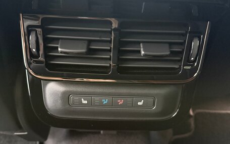 Land Rover Range Rover Evoque II, 2024 год, 6 500 000 рублей, 18 фотография