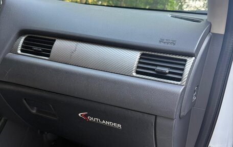Mitsubishi Outlander III рестайлинг 3, 2012 год, 1 700 000 рублей, 3 фотография